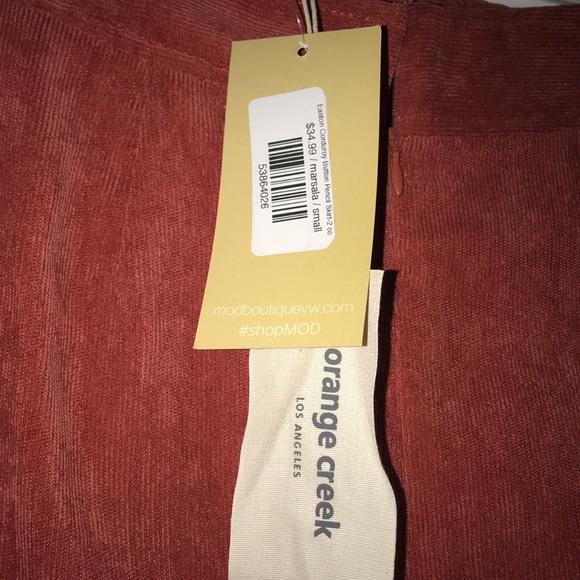 Mid-length skirt - Picture 3 of 3